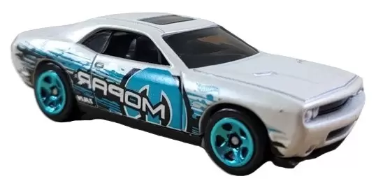 08 Dodge Challenger SRT8