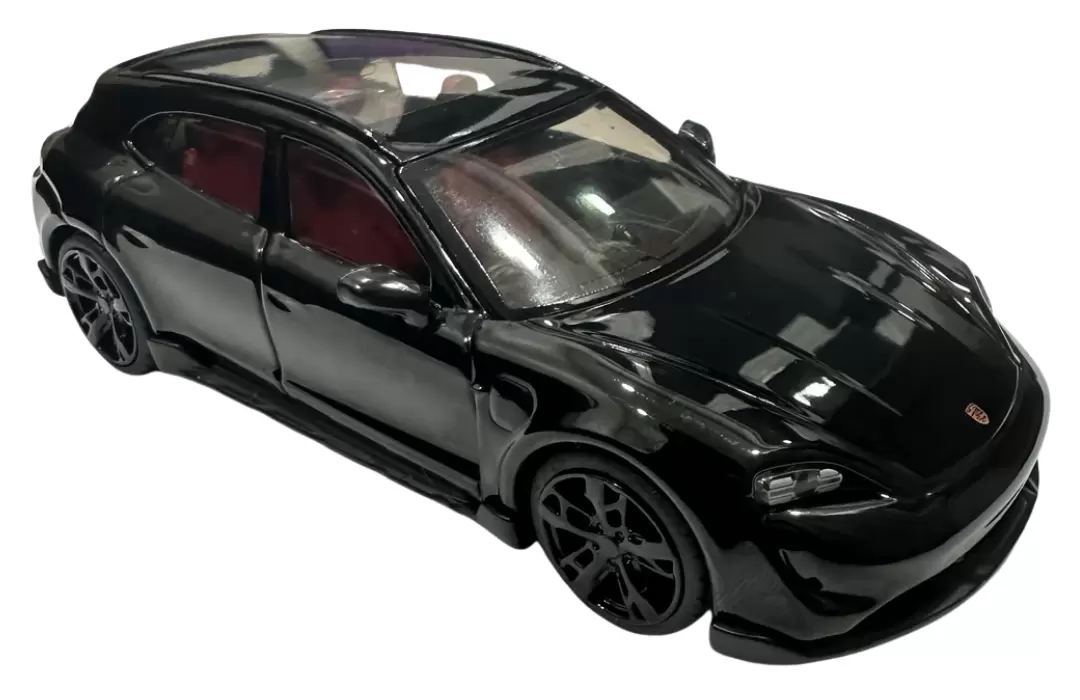 Porsche Taycan Turbo S Cross Turismo