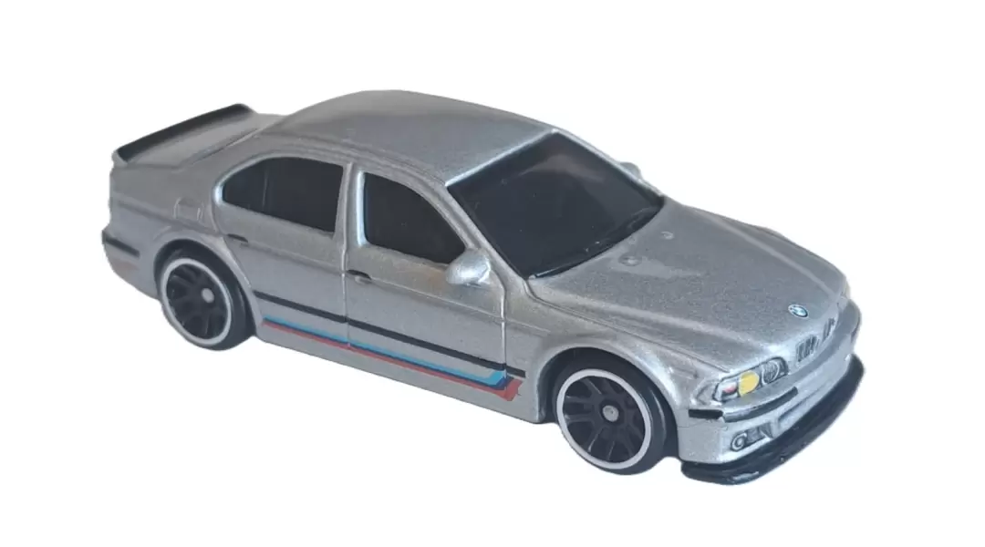 2001 BMW M5