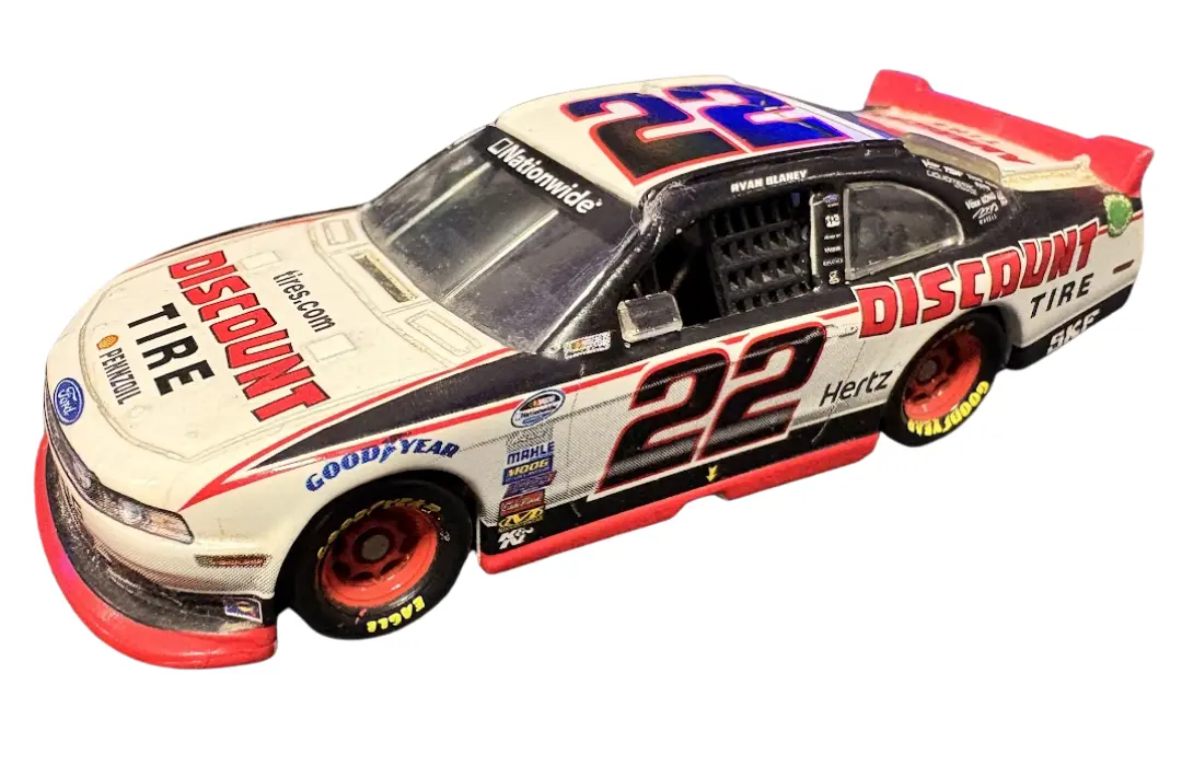 Ford Mustang #22 Ryan Blaney (NASCAR 2014 - Discount Tire)